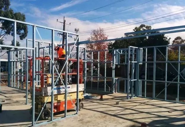 我們經(jīng)常去的KFC就是用輕鋼建造而成的!(圖4) 睿婕輕鋼別墅